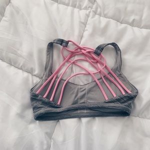 Lululemon free to be wild bra size 2